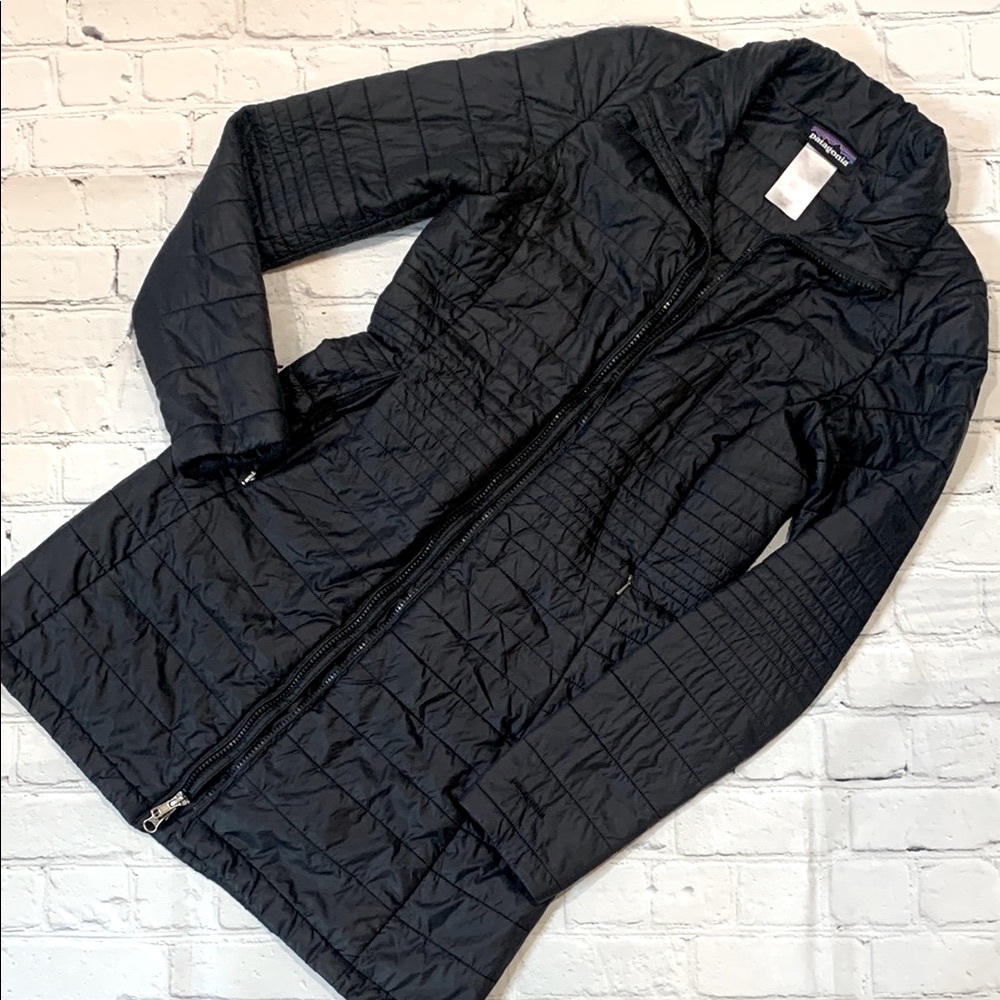 Patagonia Kai Lee Parka in Black - Picture 3 of 13